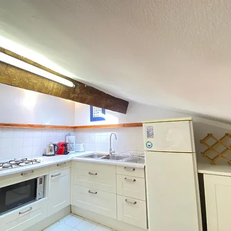 3-bedroom Loft 3 Minutes From The Center Cannes