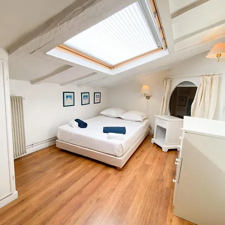 3-bedroom Loft 3 Minutes From The Center